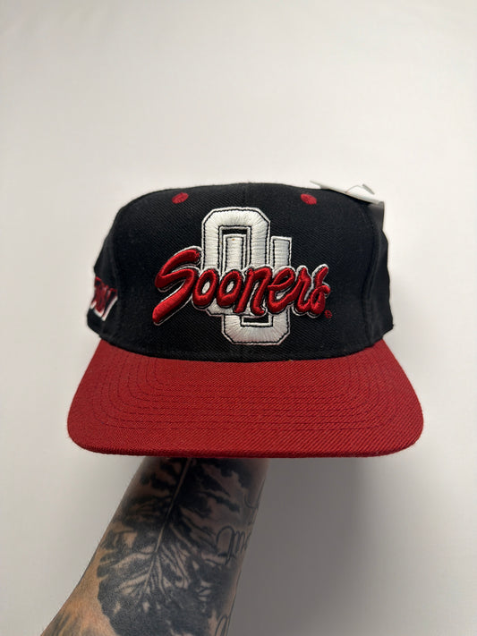 Vintage NWT Oklahoma Sooners Top Of The World 7-3/8 Fitted Hat