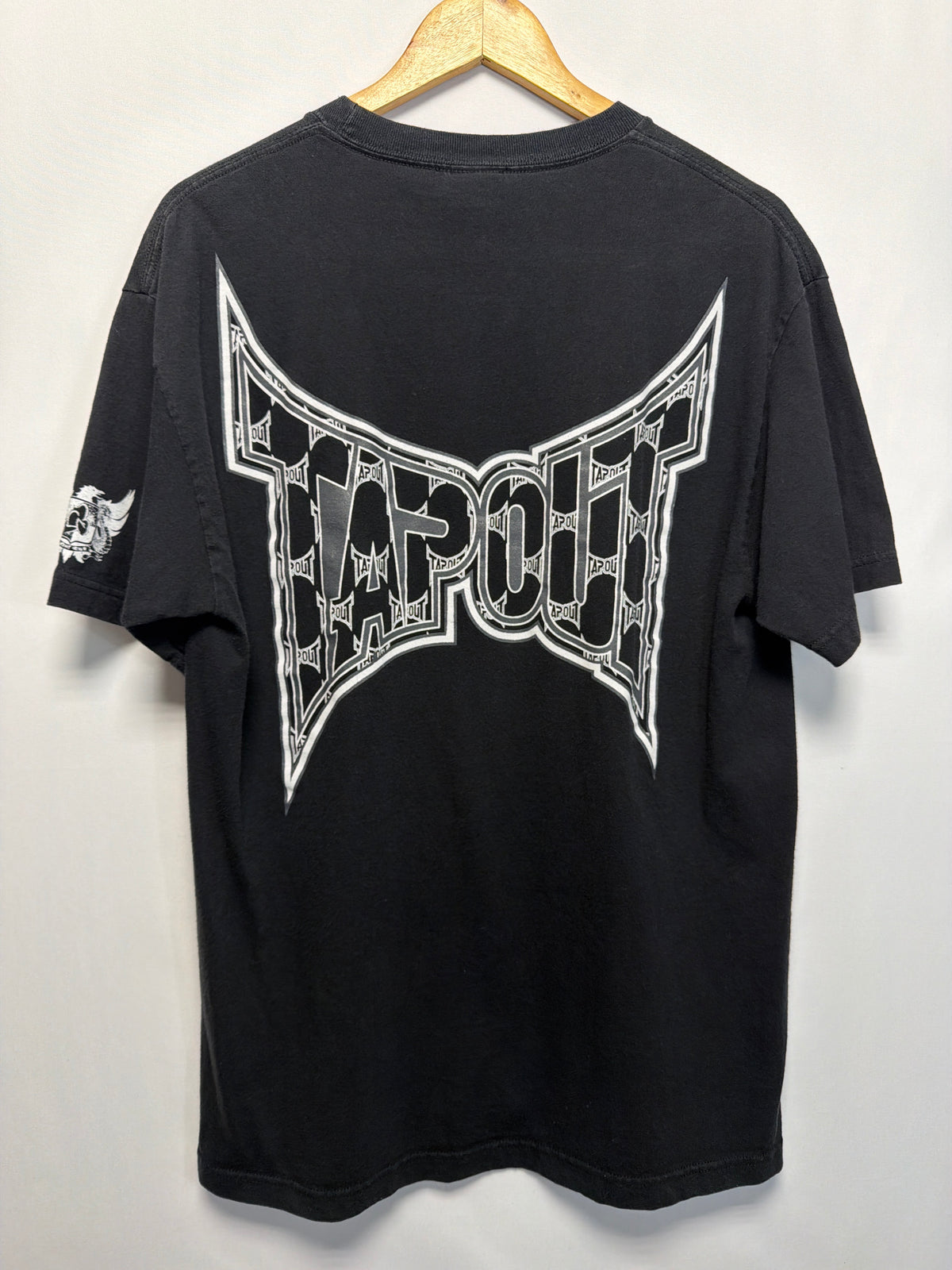 Vintage Y2K Tapout MMA T-Shirt