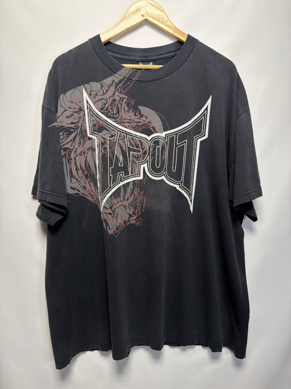 Vintage Y2K Tapout MMA T-Shirt