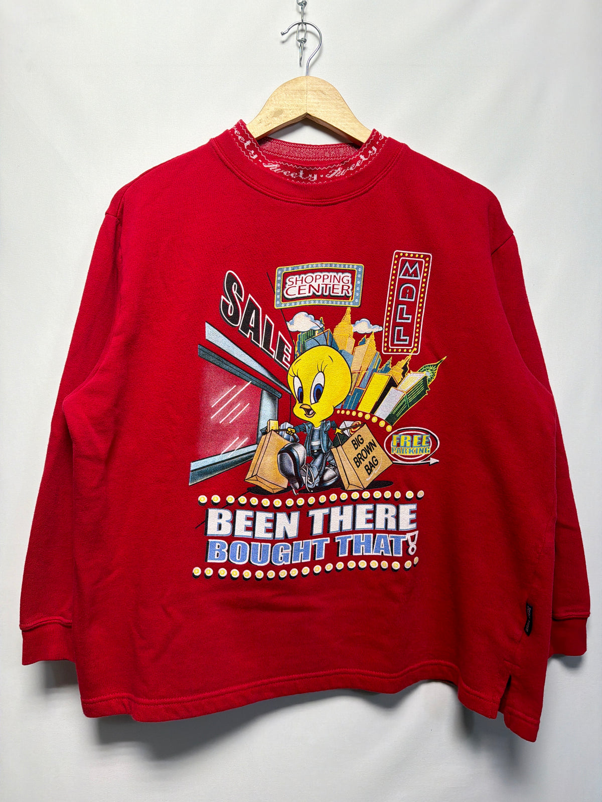 2002 Looney Tunes Tweety Bird Shopping Sweatshirt