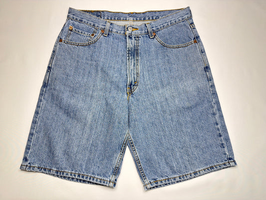Vintage Y2K Red Tab Levi’s Denim Shorts