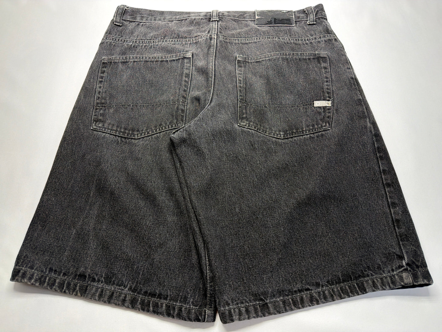 Vintage SouthPole Black Silver Tab Baggy Shorts