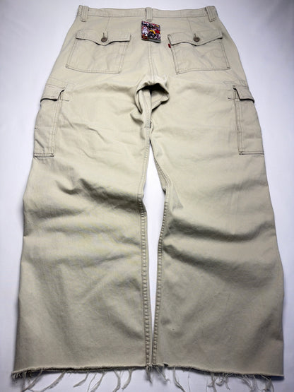 Vintage Y2K Levi’s Baggy Khaki Cargo Pants