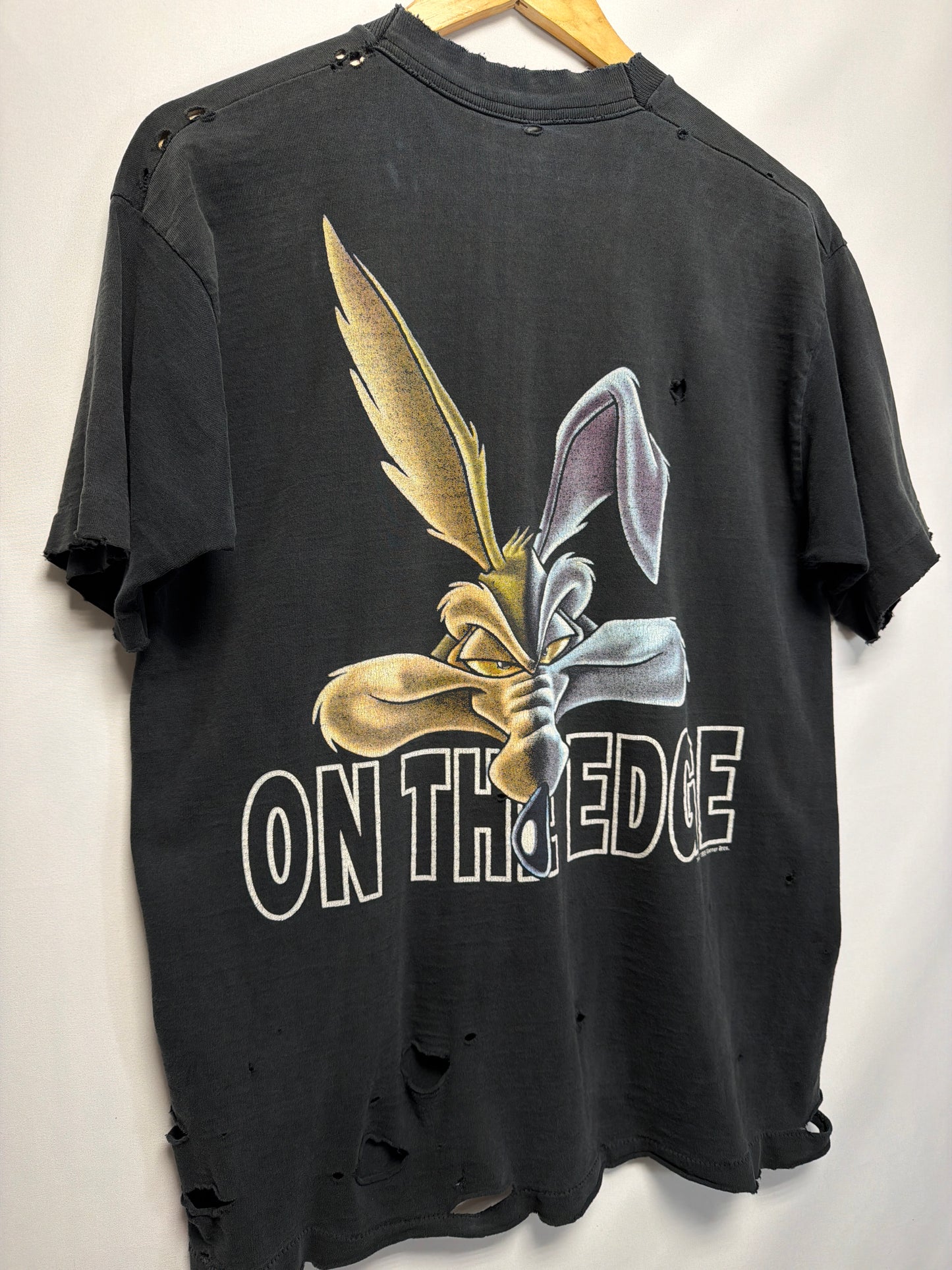 1995 Vintage Wile E. Coyote Distressed T-Shirt