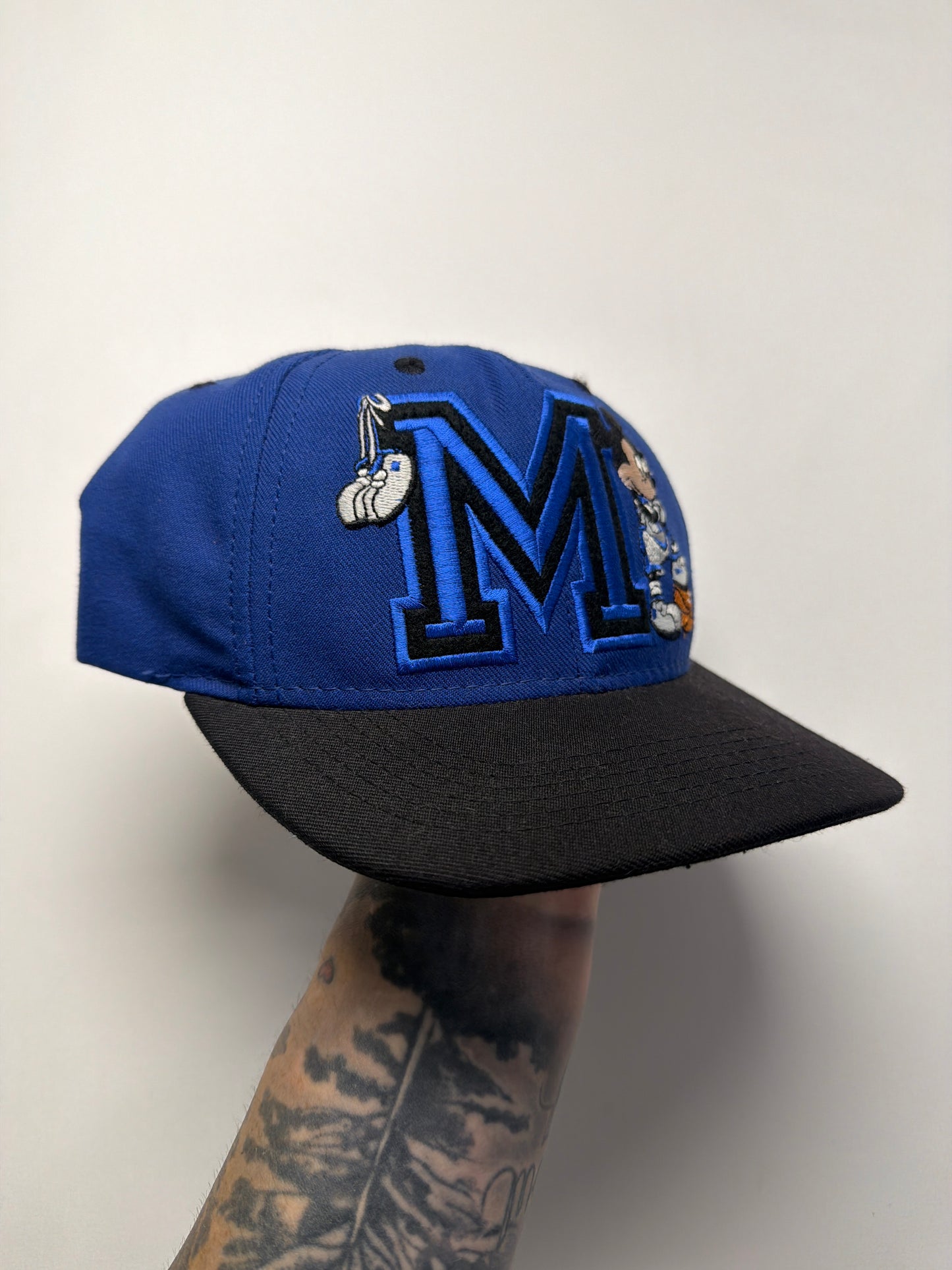 Vintage Disney Mickey Mouse Basketball SnapBack