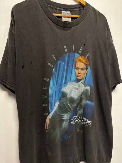 Vintage Star Trek Voyager T-Shirt