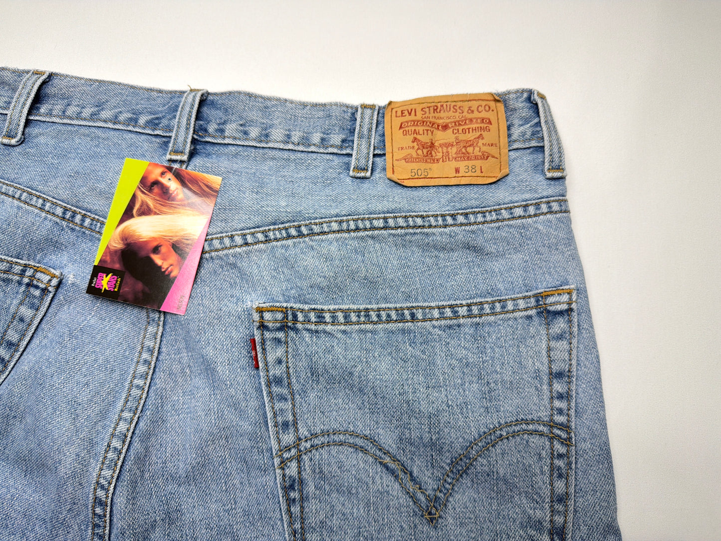 Vintage Y2K Red Tab Levi’s Denim Shorts