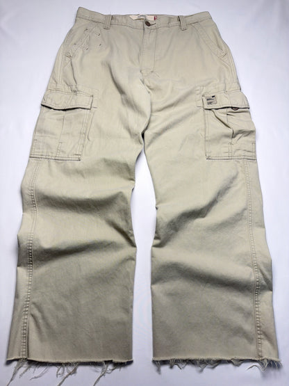 Vintage Y2K Levi’s Baggy Khaki Cargo Pants