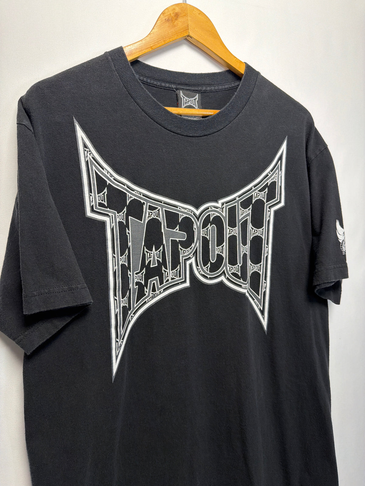 Vintage Y2K Tapout MMA T-Shirt