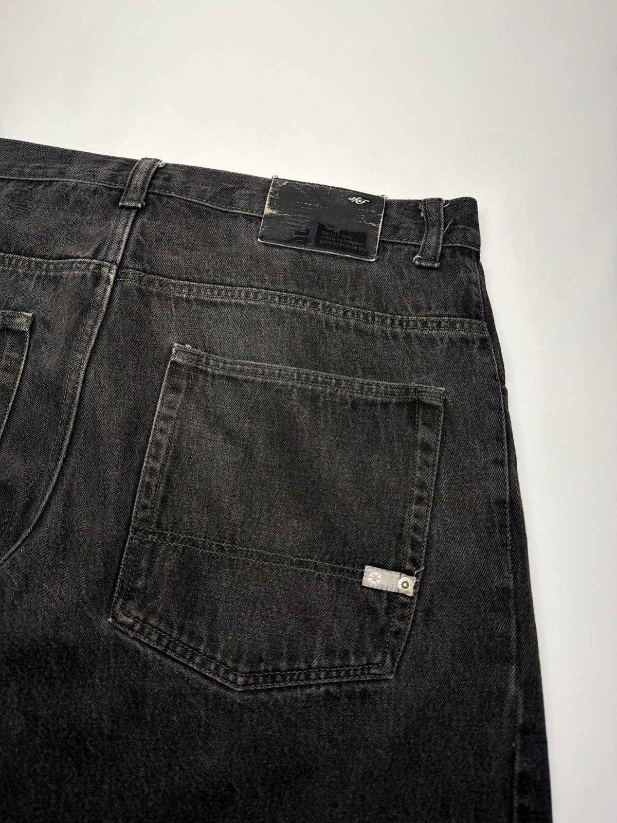 Vintage SouthPole Black Silver Tab Baggy Shorts