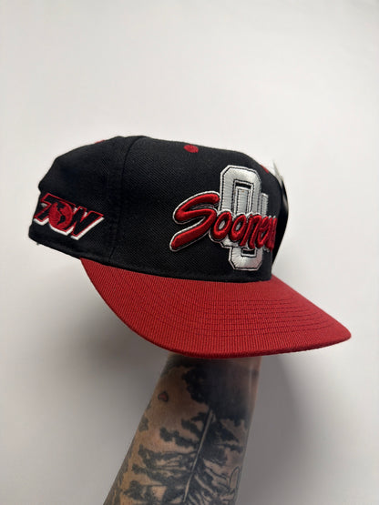 Vintage NWT Oklahoma Sooners Top Of The World 7-3/8 Fitted Hat