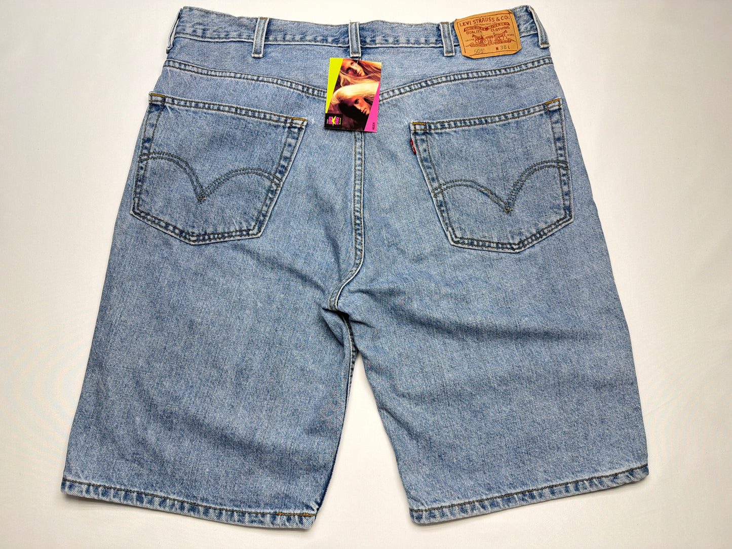 Vintage Y2K Red Tab Levi’s Denim Shorts
