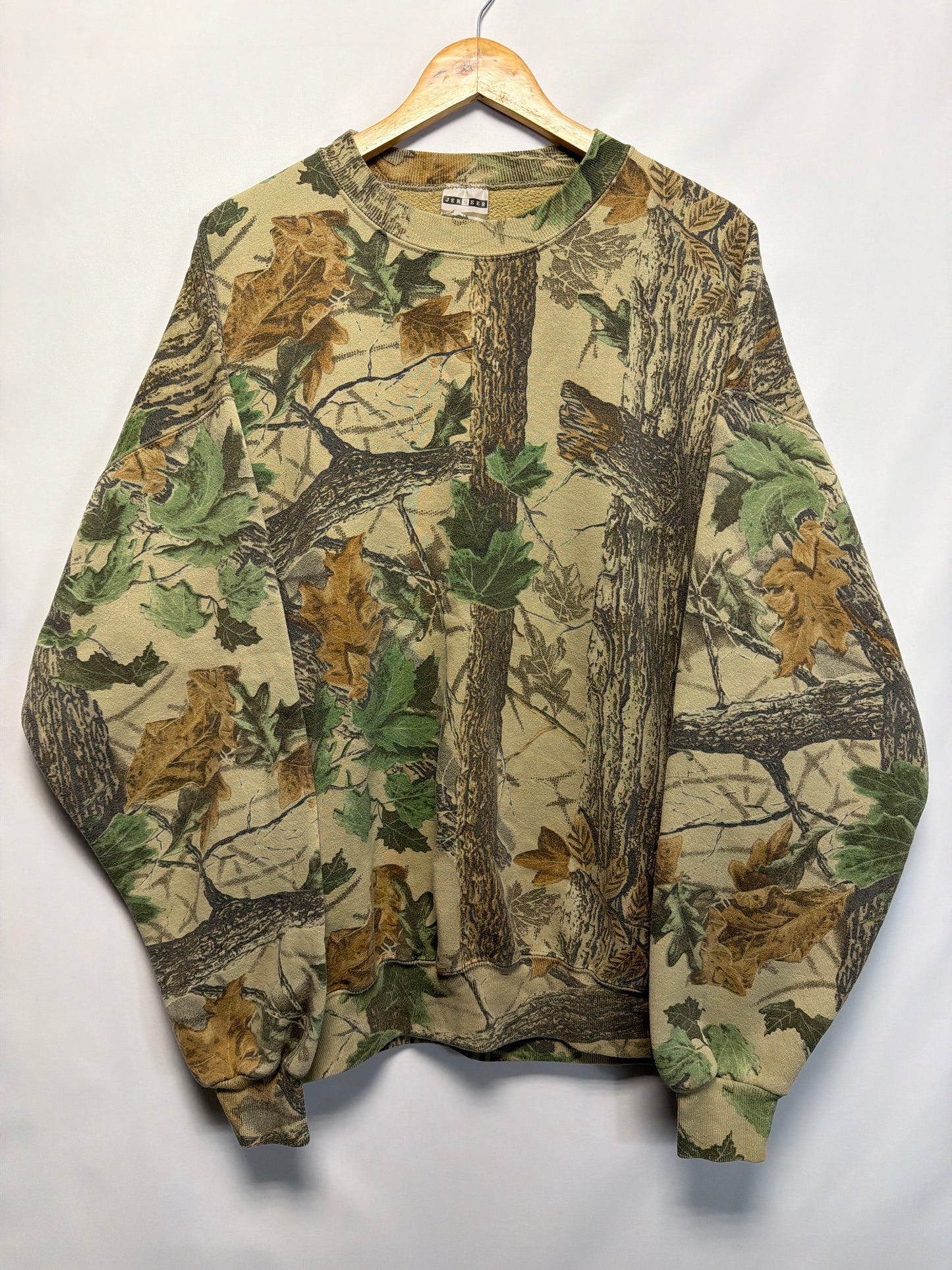 Vintage JERZEES Realtree Camo Sweatshirt