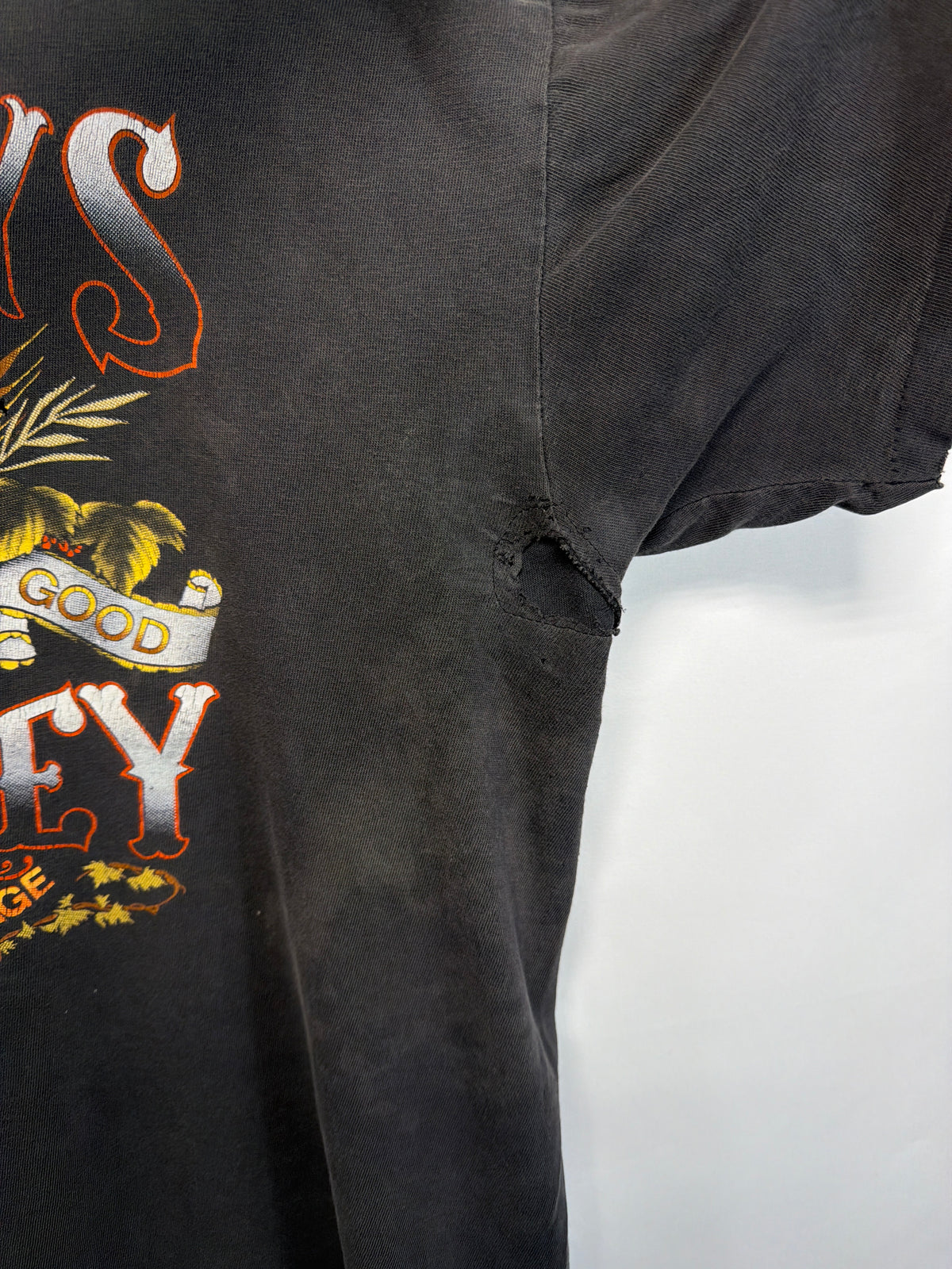 1988 3D Emblem Harleys Whiskey Hawaii T-Shirt