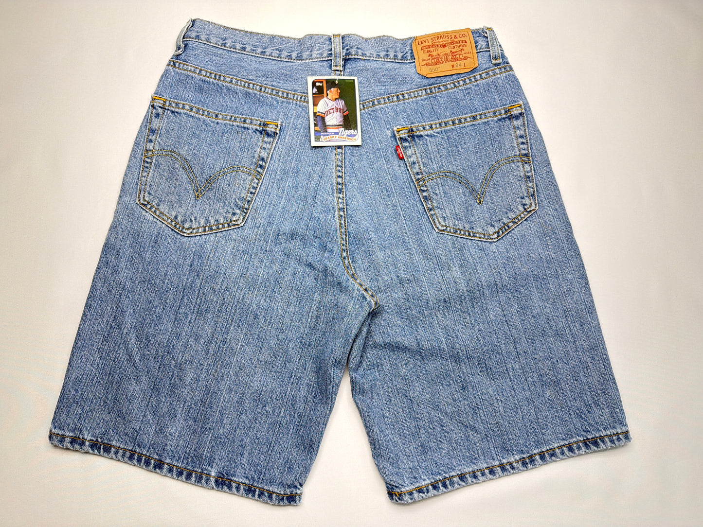 Vintage Y2K Red Tab Levi’s Denim Shorts
