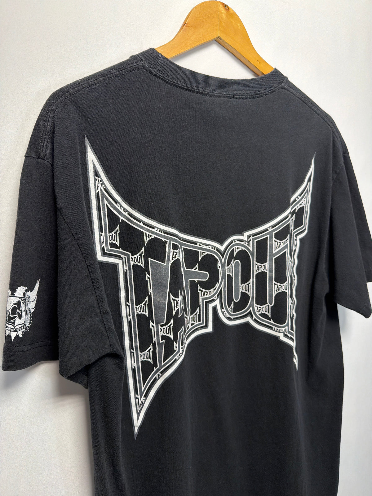 Vintage Y2K Tapout MMA T-Shirt